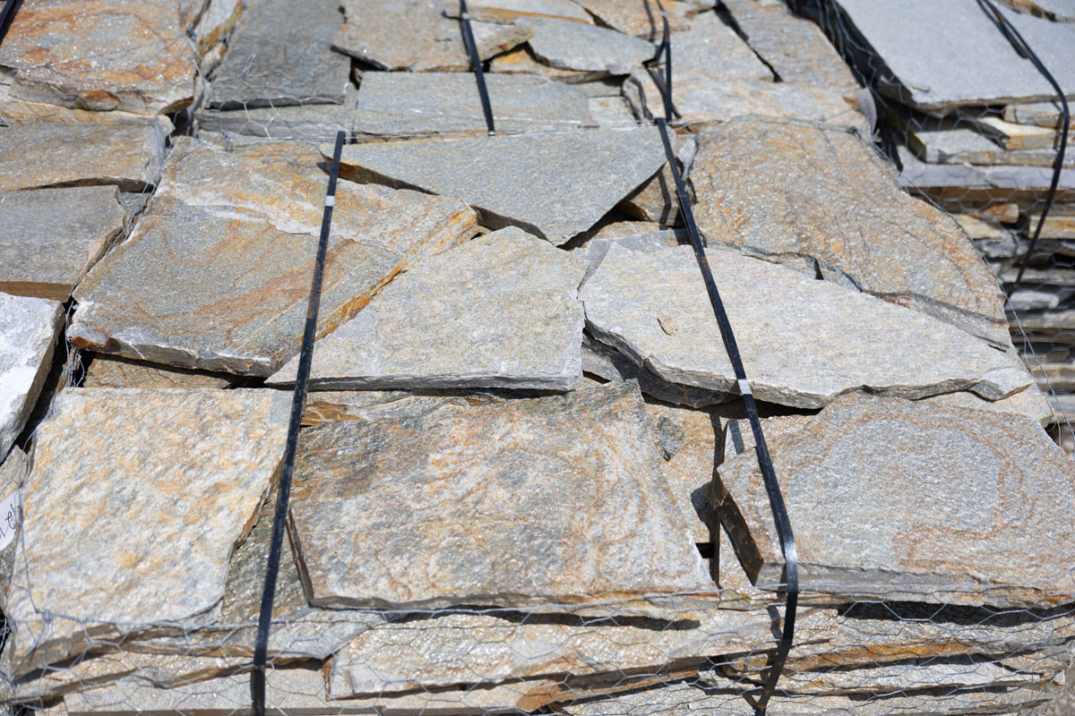 Idaho Quartzite Flag